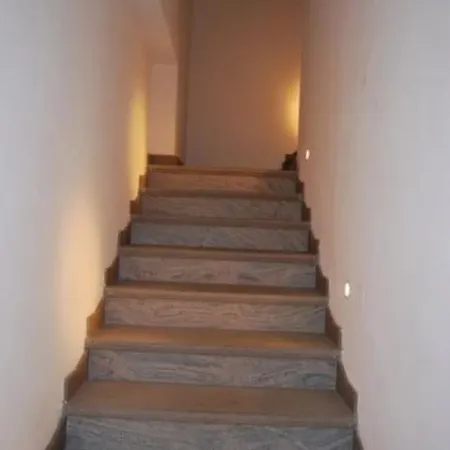 Lovely House Two Bedrooms アパート *